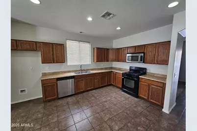 238 N 174th Drive, Goodyear, AZ 85338 - Photo 2