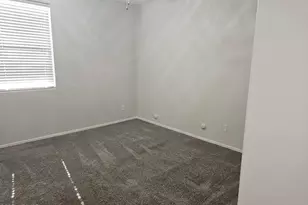 238 N 174th Dr, Goodyear, AZ 85338 - Photo 12