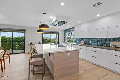 15615 N 8th Place, Phoenix, AZ 85022 - Photo 12