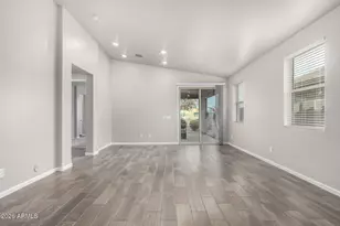 854 W Lowell Dr., San Tan Valley, AZ 85140 - Photo 8