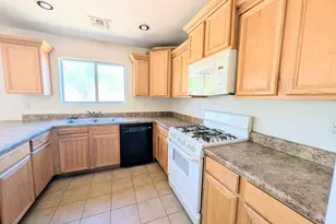 712 W Baldwin Loop, Coolidge, AZ 85128 - Photo 8