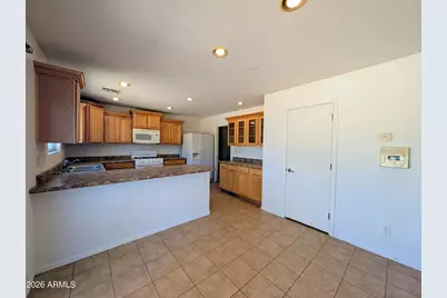 712 W Baldwin Loop, Coolidge, AZ 85128 - Photo 6