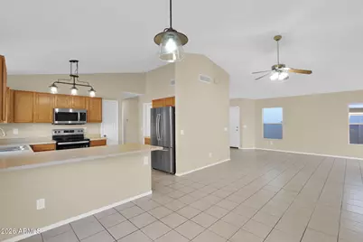 20422 N 30th Place, Phoenix, AZ 85050 - Photo 2