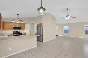 20422 N 30th Pl, Phoenix, AZ 85050 - Photo 2