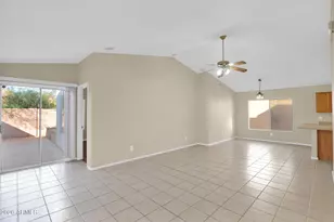 20422 N 30th Pl, Phoenix, AZ 85050 - Photo 4