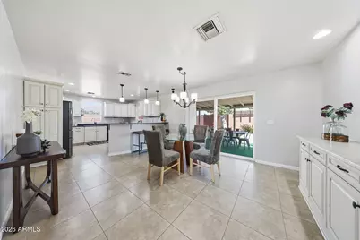 8112 E Monte Vista Road, Scottsdale, AZ 85257 - Photo 6