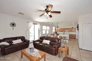 3327 W Leodra Ln, Phoenix, AZ 85041 - Photo 16