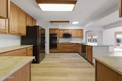 9875 W Magnolia Court, Sun City, AZ 85373 - Photo 8