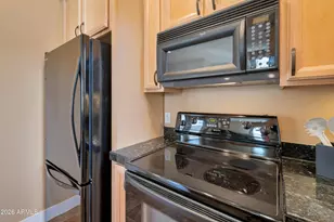 7027 N Scottsdale Rd, Paradise Valley, AZ 85253 - Photo 4