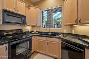 7027 N Scottsdale Rd, Paradise Valley, AZ 85253 - Photo 2