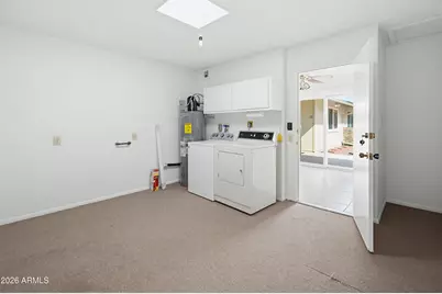 10326 W Highwood Lane, Sun City, AZ 85373 - Photo 14