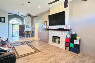 8621 W Via Montoya Dr, Peoria, AZ 85383 - Photo 10