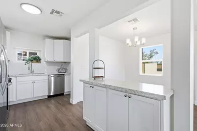 1748 E Monte Vista Road, Phoenix, AZ 85006 - Photo 6