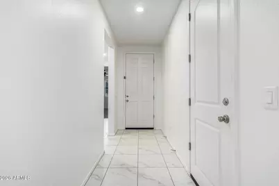 665 E Rojo Way, Gilbert, AZ 85297 - Photo 4