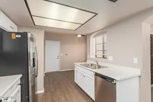 1906 E Calle De Arcos Dr, Tempe, AZ 85284 - Photo 12