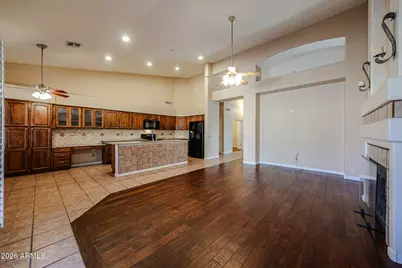 5930 W Louise Drive, Glendale, AZ 85310 - Photo 10