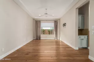 2830 E Crest Ln, Phoenix, AZ 85050 - Photo 14