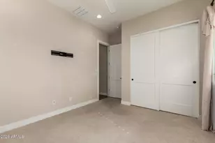 2830 E Crest Ln, Phoenix, AZ 85050 - Photo 22