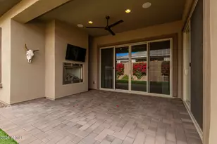 2830 E Crest Ln, Phoenix, AZ 85050 - Photo 32