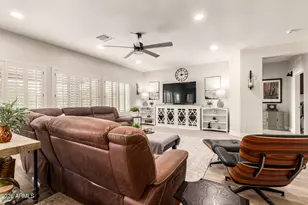 10035 W Patrick Ln, Peoria, AZ 85383 - Photo 8