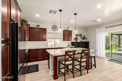 10035 W Patrick Lane, Peoria, AZ 85383 - Photo 6