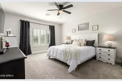 10035 W Patrick Lane, Peoria, AZ 85383 - Photo 12