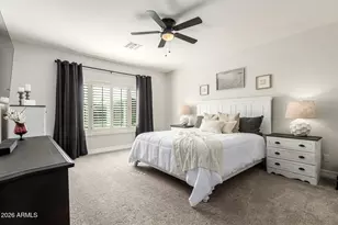 10035 W Patrick Ln, Peoria, AZ 85383 - Photo 12