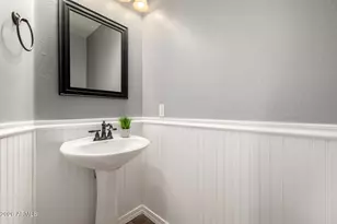 2438 E Iris Dr, Chandler, AZ 85286 - Photo 44