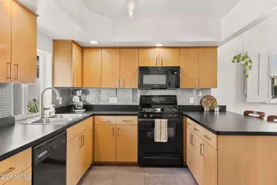 3126 N 26th Place, Phoenix, AZ 85016 - Photo 10