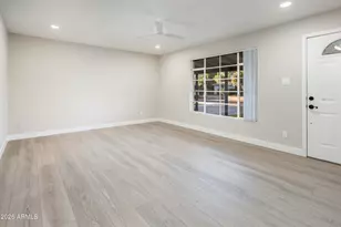 2111 W Solano Dr, Phoenix, AZ 85015 - Photo 8