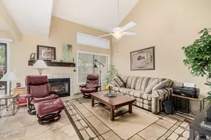 1129 W Windjammer Dr, Gilbert, AZ 85233 - Photo 4