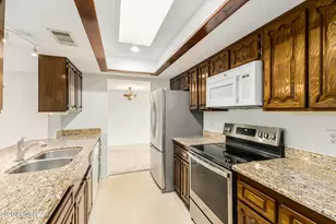 6743 S Newberry Rd, Tempe, AZ 85283 - Photo 2