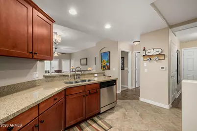 5350 E Deer Valley Drive #2421, Phoenix, AZ 85054 - Photo 10