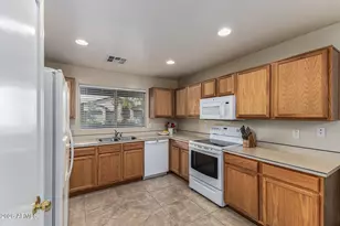 23277 S 215th St, Queen Creek, AZ 85142 - Photo 8