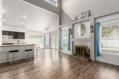 3940 W Park View Lane, Glendale, AZ 85310 - Photo 8