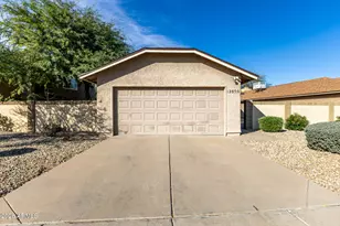 12850 S 50th Way, Phoenix, AZ 85044 - Photo 1