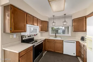 12850 S 50th Way, Phoenix, AZ 85044 - Photo 8