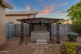 410 W Helena Dr, Phoenix, AZ 85023 - Photo 18