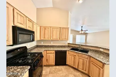 11727 N 153rd Avenue, Surprise, AZ 85379 - Photo 8