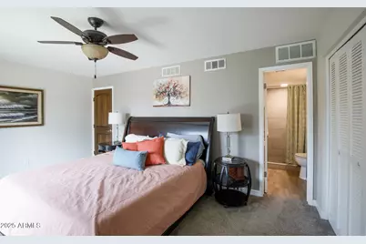 8135 N Central Avenue #12, Phoenix, AZ 85020 - Photo 16