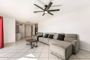 10207 N 51st Dr, Glendale, AZ 85302 - Photo 12