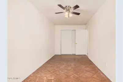 7937 W Pinchot Avenue, Phoenix, AZ 85033 - Photo 18