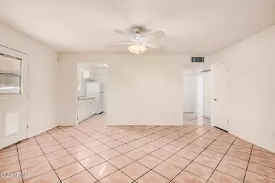 7937 W Pinchot Avenue, Phoenix, AZ 85033 - Photo 4