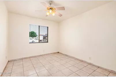 7937 W Pinchot Avenue, Phoenix, AZ 85033 - Photo 16