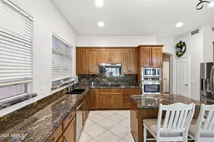 318 W El Freda Rd, Tempe, AZ 85284 - Photo 10