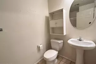 920 E Devonshire Ave, Phoenix, AZ 85014 - Photo 6