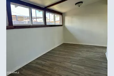 5545 W State Avenue, Glendale, AZ 85301 - Photo 8