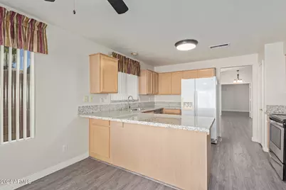 10848 W Ventana Drive E, Sun City, AZ 85373 - Photo 14