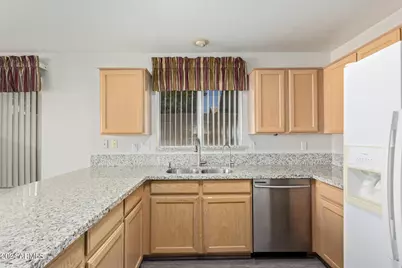 10848 W Ventana Drive E, Peoria, AZ 85373 - Photo 16