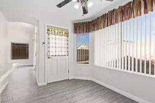 10848 W Ventana Dr E, Sun City, AZ 85373 - Photo 12